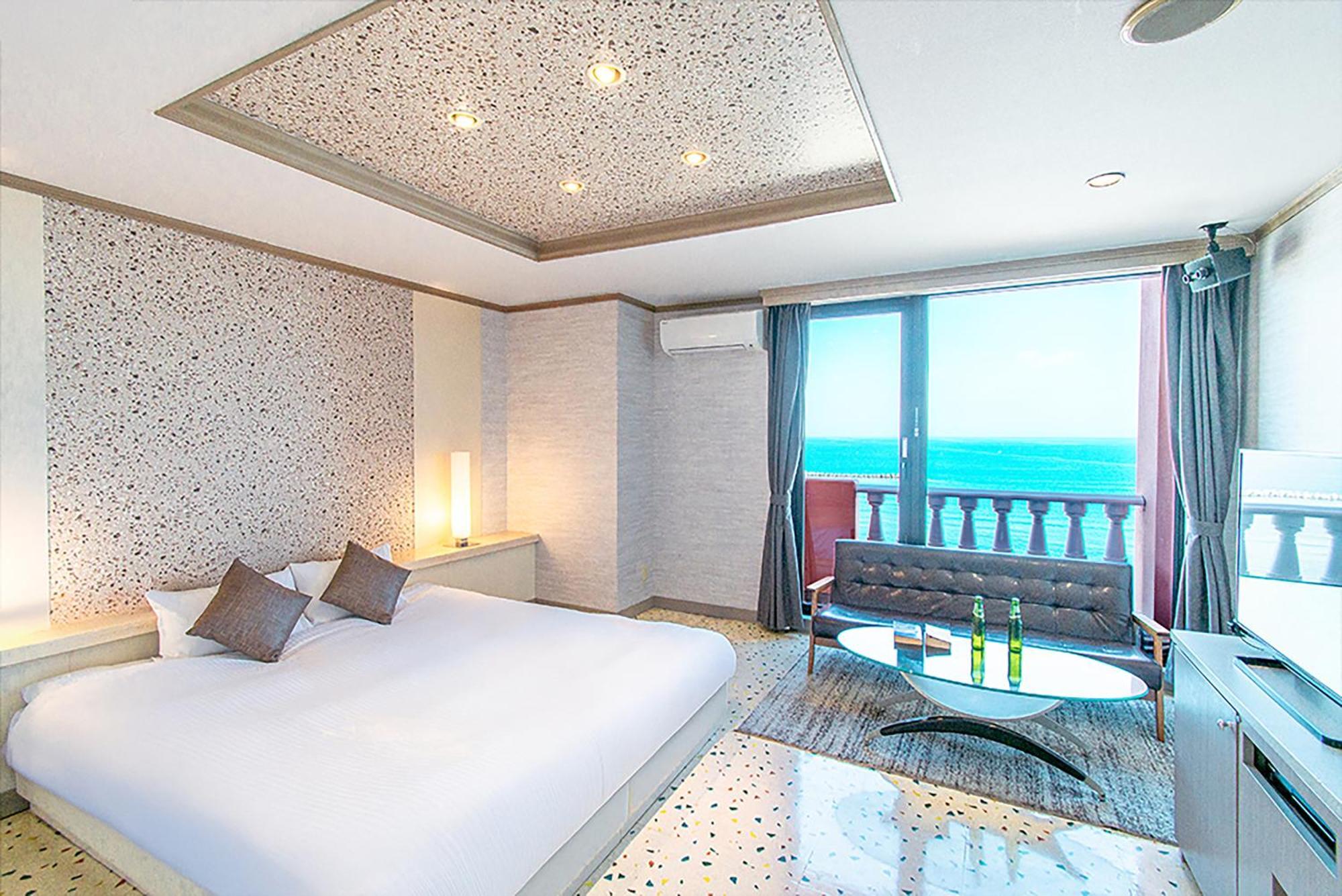 Love hotel Luna Coast