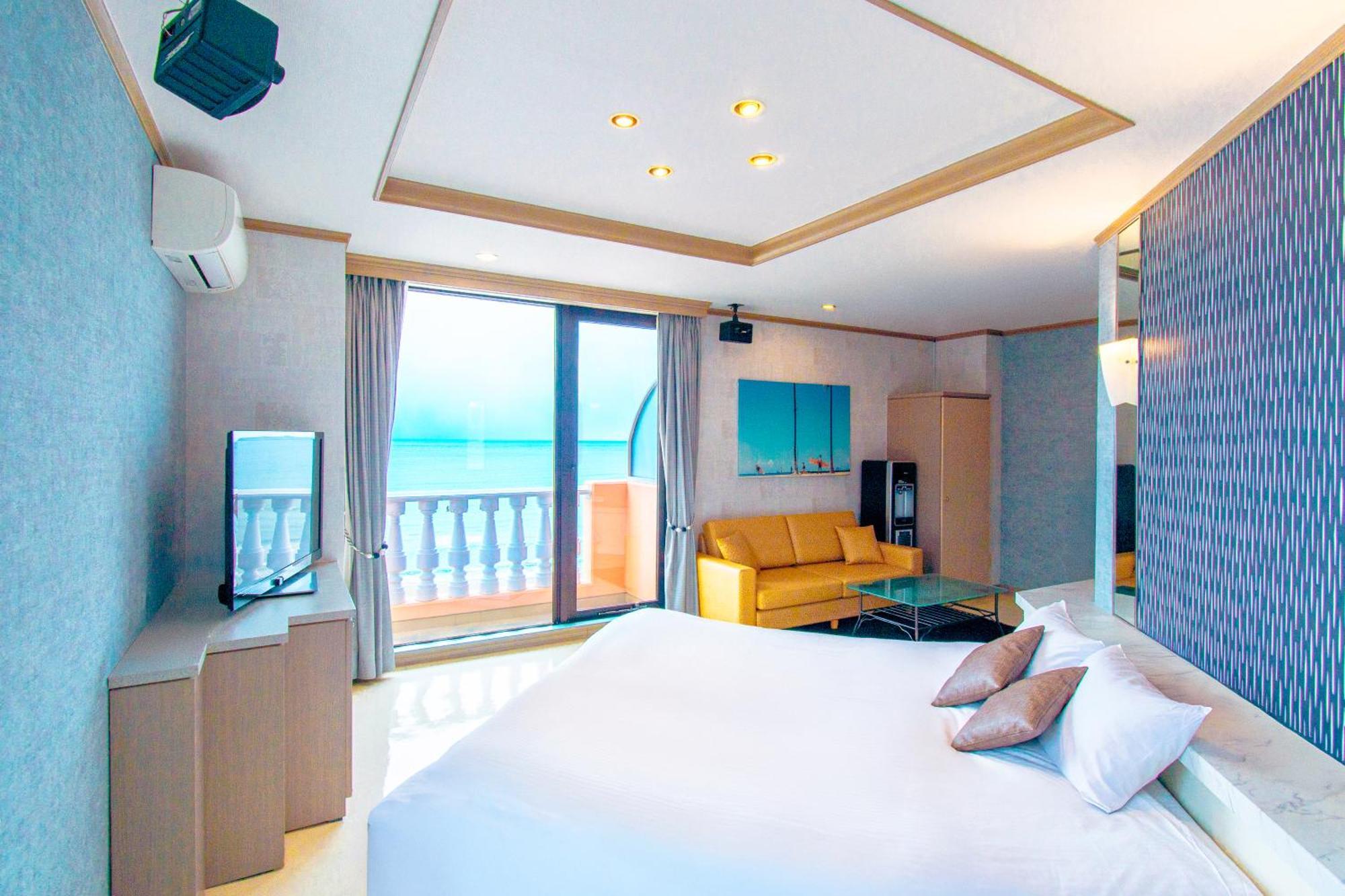 Luna Coast 2*